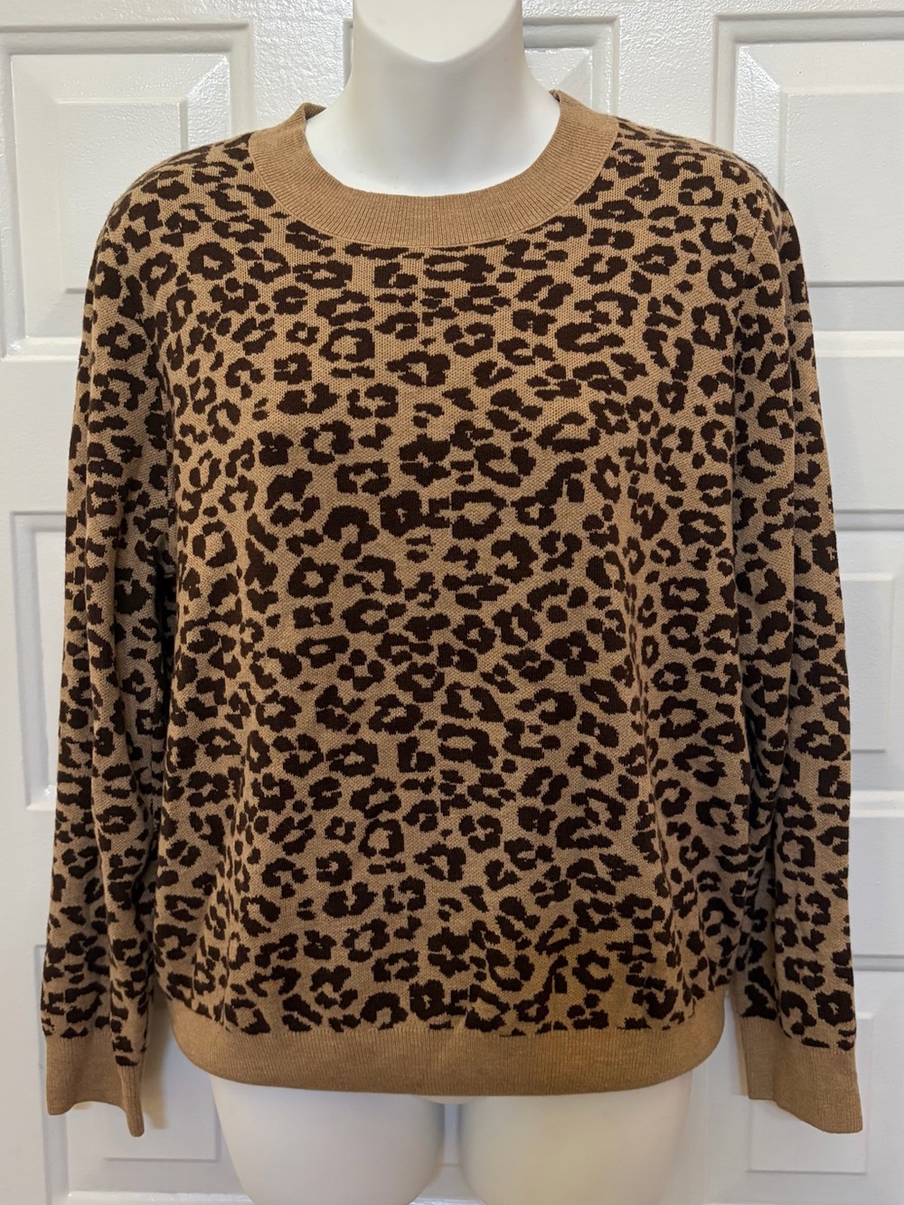Loft Leopard Animal Print Brown Tan LP Large Petite Sweater EUC